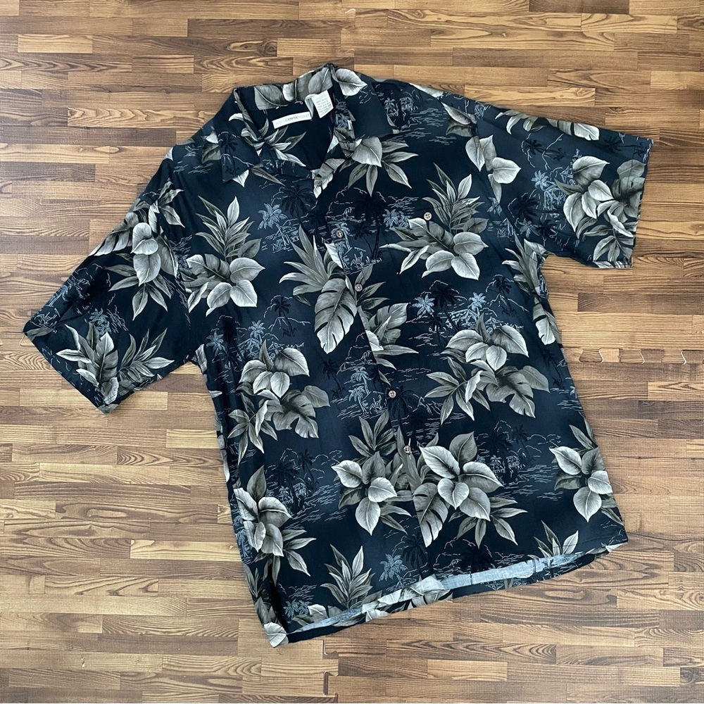 Moda Campia Moda Men's Navy Blue Floral Shirt Large